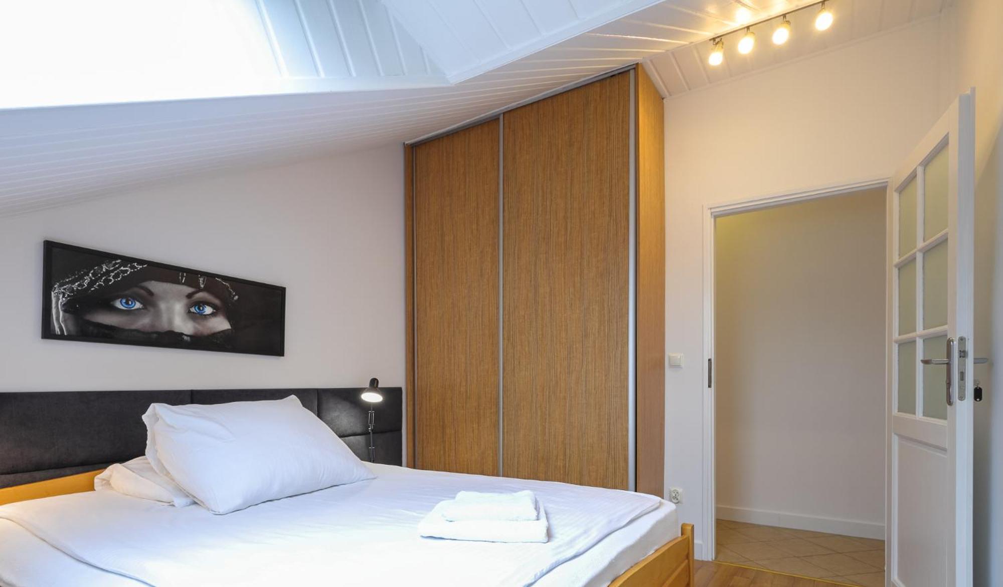 Dworek Rozany Hotel & Restauracja Namysłów Εξωτερικό φωτογραφία